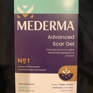 Mederma Advanced Scar Gel - Great for Acne Hyperpigmentation!